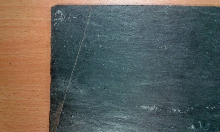 Natural Slate with Quartz Line - markings on roofing slate